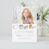 Niedliches Party schlummern über Geburtstag schlaf Einladung (Stehend Vorderseite)