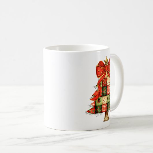 Niedliches Patchwork Weihnachtsbaum Merry Xmas Män Kaffeetasse (VorderseiteRechts)