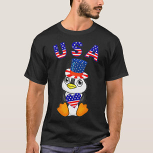 Niedliches Patriotic USA Penguin Holding Heart 4. T-Shirt