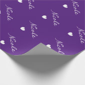 Niedliches personalisiertes lila geschenkpapier (Ecke)