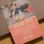 Niedliches Personalisiertes Peach Foto Flat Dankeskarte<br><div class="desc">Schicken Sie Ihren Gästen eine besondere Dankkarte, die sie für die Teilnahme an Ihrem Party und die Dankbarkeit für ihre Geschenke bedankt. Mit Ihrem Lieblings-Foto aus Ihrem Geburtstag/Taufen/Babydusche/Party mit bunten Texten, die "DANK YOU" und "Ich habe den Kuchen und die Geschenke auch genossen, aber mein Lieblingsteil war es, dich zu...</div>