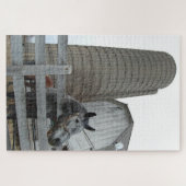 Niedliches Pferd vor Silo Puzzle (Horizontal)