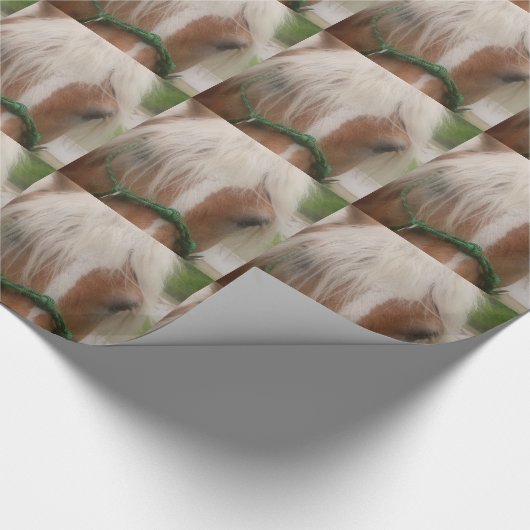 Niedliches Pferdegesicht Geschenkpapier (Ecke)