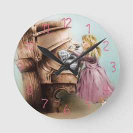 Niedliches Piano Girl del Malcantone Runde Wanduhr