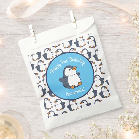 Niedliches Pinguin Winter Kindergeburtstag Party Geschenktütchen (Ausgeschnitten)
