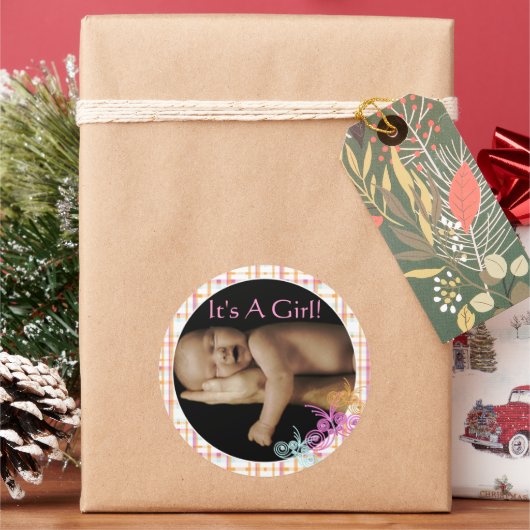 Niedliches Pink Coral Baby Girl mit Ihrem Baby Fot Runder Aufkleber (Feiertag)