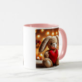 Niedliches Plüschkaninchen mit rotem Herzen. Tasse (VorderseiteRechts)