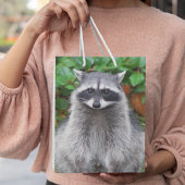 Niedliches Posen Raccoon Wildlife Foto Mittlere Geschenktüte