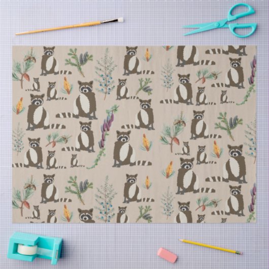 Niedliches Raccoon im Pinienwaldmuster Seidenpapier (Basteln)