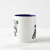 Niedliches Radfahren Panda Zweifarbige Tasse (Mittel)