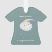 Niedliches Regenbogen-Cloud-Regen Inspiration Zita Ornament (Rückseite)