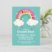 Niedliches Regenbogen Sprinkle Kinderdusche Einladung (Stehend Vorderseite)