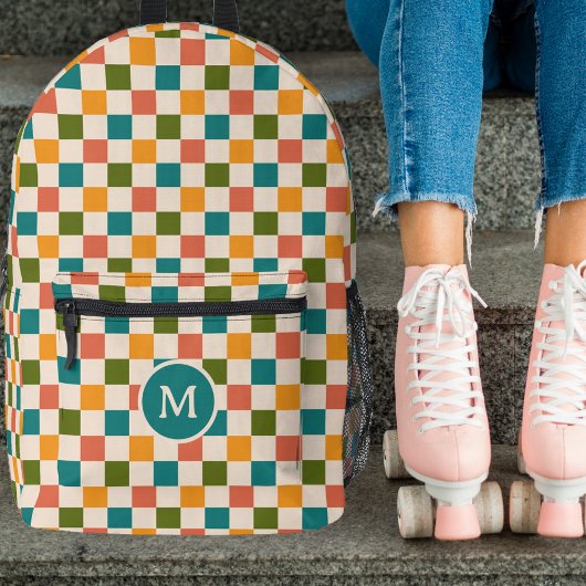 Niedliches Retro-Checkerboard Monogramm mehrfarbig Bedruckter Rucksack