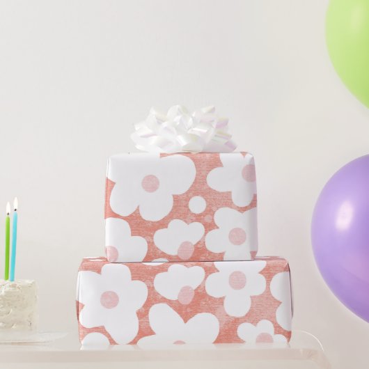 Niedliches Retro Daisy Muster Rosa Terrakotta auf Geschenkpapier (Partygeschenke)