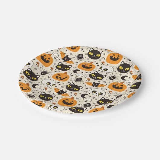 Niedliches Retro Halloween-Muster Pappteller (Schrägansicht)