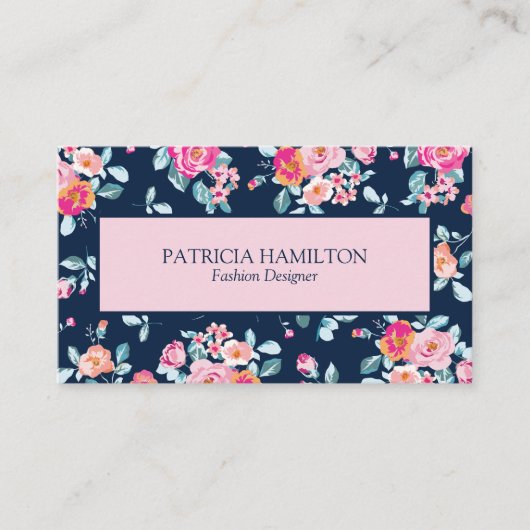 Niedliches, rosa, florales Muster auf Navy Blue Visitenkarte (Vorderseite)