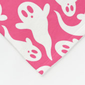 Niedliches rosa Halloween-Ghost-Muster Fleecedecke (Ecke)