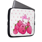 Niedliches rosa Häschen mit kawaii Erdbeeren Laptopschutzhülle (Vorne Rechts)