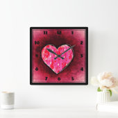 Niedliches, rosa Herz auf einer Grunge Textur Quadratische Wanduhr (Zuhause)