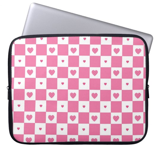 Niedliches rosa Herz Girly Pink Weiß Schachbrett M Laptopschutzhülle (Vorderseite)