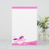 Niedliches rosa Pferd mit personalisiertem Namen Briefpapier (Stehend Vorderseite)