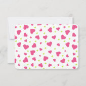 Niedliches rosa und grünes Herz-Muster RSVP Karte (Rückseite)