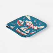 Niedliches Rot-Weiß-Segelboot mit Ankern Pappteller (Gewinkelt)