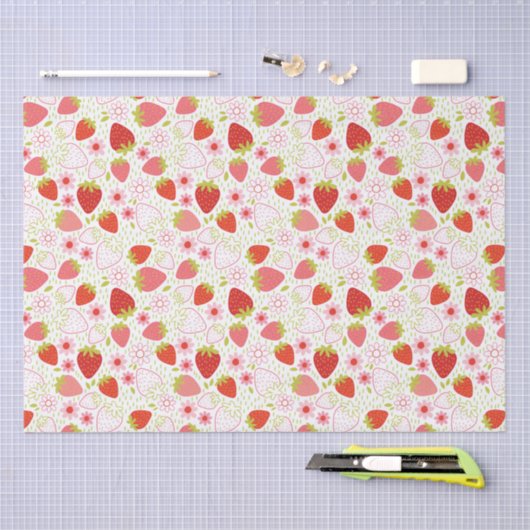 Niedliches rotes Erdbeermuster Seidenpapier (Handwerk)