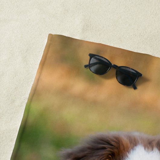 Niedliches rotes Tri australisches Strandtuch (Beispiel)