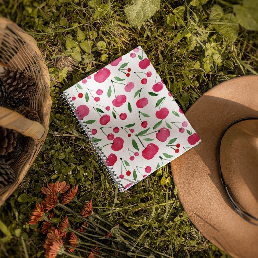 Niedliches Rotkirschmuster Notizblock