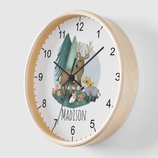 Niedliches Rustikales Kinderzimmer für Waldtiere Uhr (Winkel)