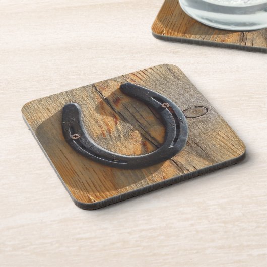 Niedliches rustikales Western-viel Glück-hölzerner Untersetzer (Linke Seite)