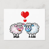 Niedliches Schafskuppel mit Herz - Liebe Postkarte (Vorderseite)