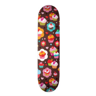 Niedliches Schalen-Kuchen-Muster Skateboard