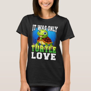 Niedliches Schildkrötenmeer T-Shirt