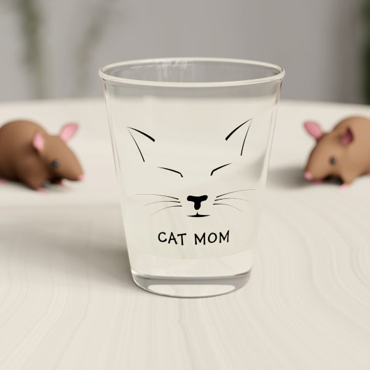 Niedliches Schlafen Kitty Cat Mama Name Schnapsglas