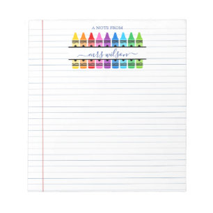 Niedliches Schulbuch mit einem Hinweis des Lehrers Notizblock