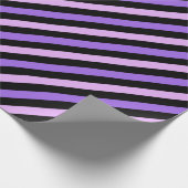 Niedliches Schwarz-Grau-Streifenmuster Geschenkpapier (Ecke)