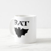 Niedliches Schwarz-Weiß-Bat Halloween Kaffeetasse (Vorderseite Links)