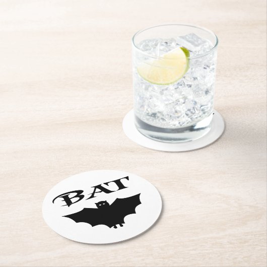 Niedliches Schwarz-Weiß-Bat Halloween Runder Pappuntersetzer (Vor Ort)