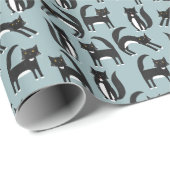 Niedliches Schwarz-Weiß-Tuxedo-Katzenmuster Geschenkpapier (Rolleneckpunkt)