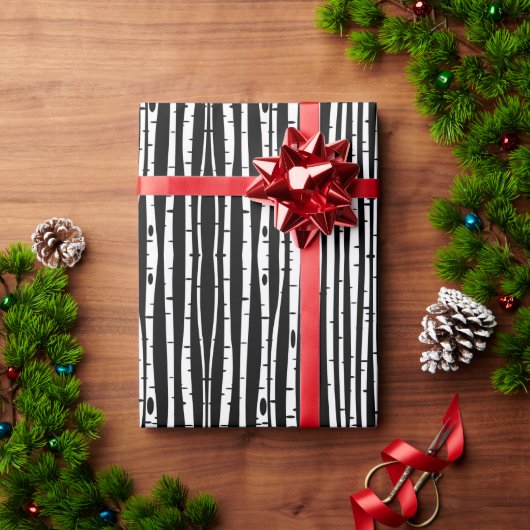 Niedliches Schwarz-weißes Baummuster Geschenkpapier (Feiertagsgeschenk)