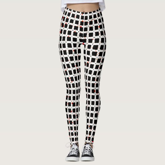 NIEDLICHES Schwarz-weißes rotes Muster Chic Leggings (Vorderseite)