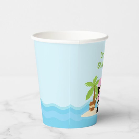 Niedliches Schwarzes Haar Piratenmädchen in Rosa G Pappbecher (Rechts)