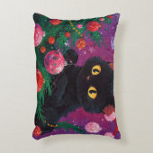 Niedliches Schwarzes Kitten und Weihnachtsbaum Dekokissen (Vorderseite(Vertikal))