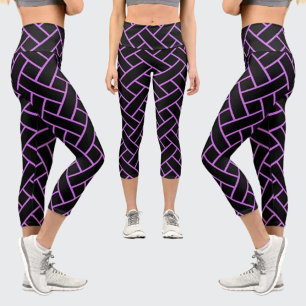 Niedliches, schwarzes, Lila gestreiftes Abstraktes Capri Leggings