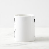 Niedliches schwarzes orientalisches Kätzchen - die Kaffeetasse (Mittel)