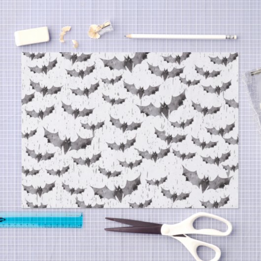 Niedliches Schwarzes u. Weiß schlägt Seidenpapier (Handwerk)