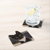 Niedliches Schwarzweiss-Tuxedo-Kätzchen Rechteckiger Pappuntersetzer (Vor Ort)