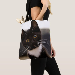 Niedliches Schwarzweiss-Tuxedo-Kätzchen Tasche